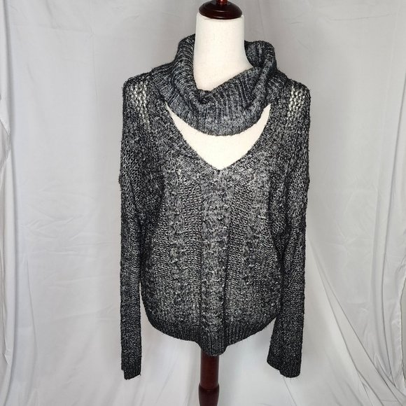 Urban Outfitters Black & Grey Turtle Neck Cut Out Sweater Size M - Picture 2 of 12